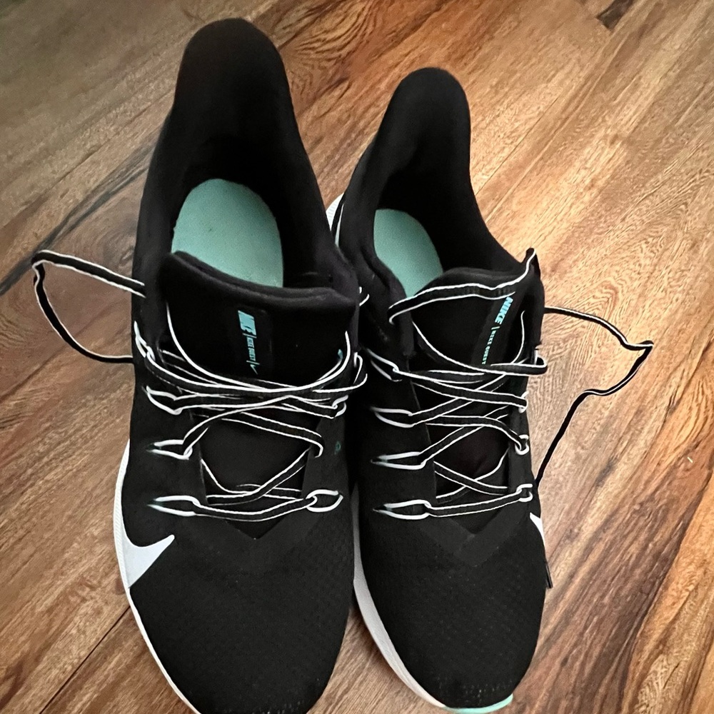Nike women quest 2